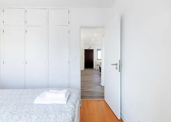 Holy Escape * Santa Cruz (Oeste)